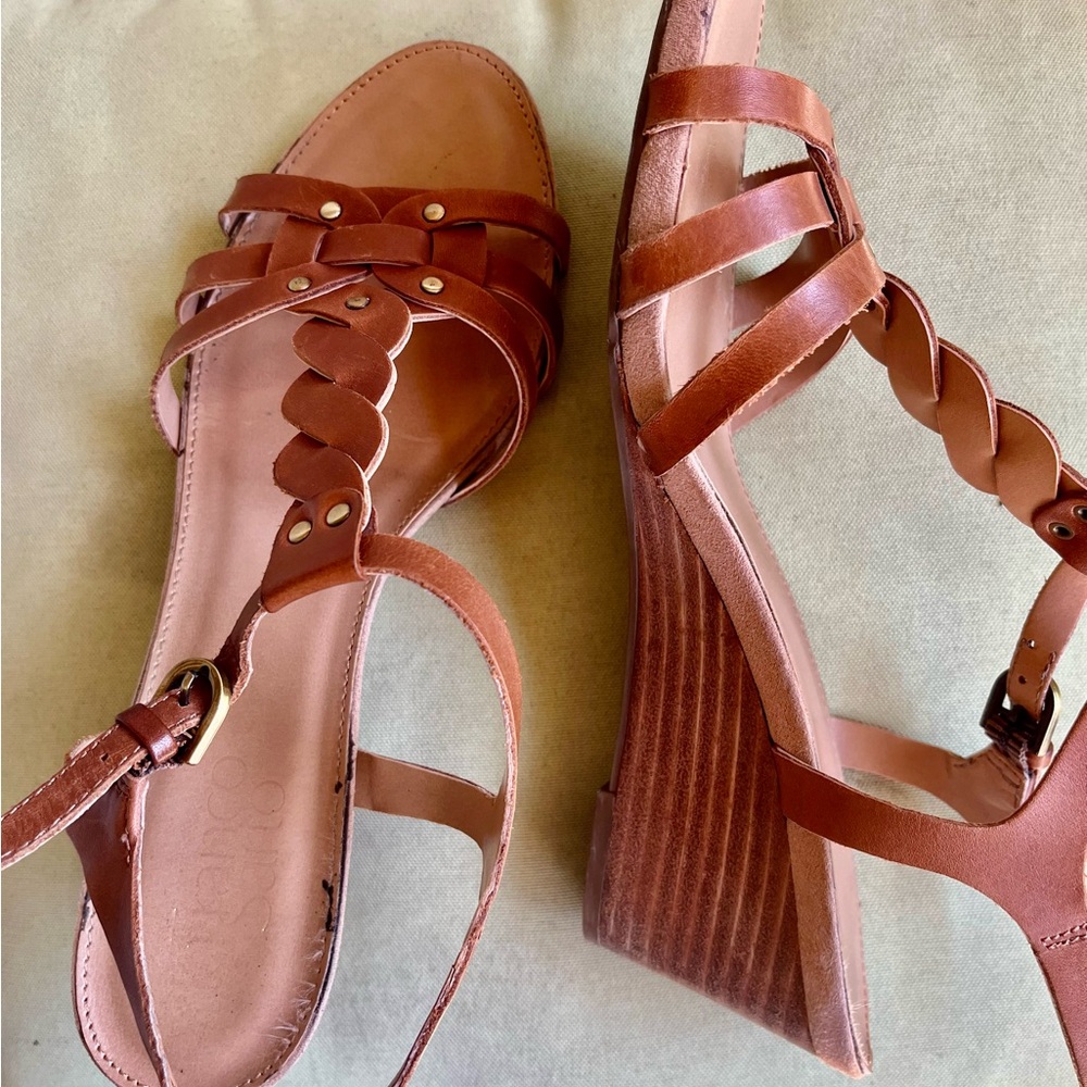 Franco Sarto Brown Sandals Elegant Design